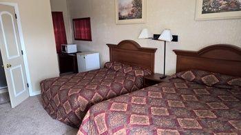 Colonial Motel マーシャルタウン エクステリア 写真