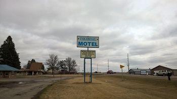 Colonial Motel マーシャルタウン エクステリア 写真